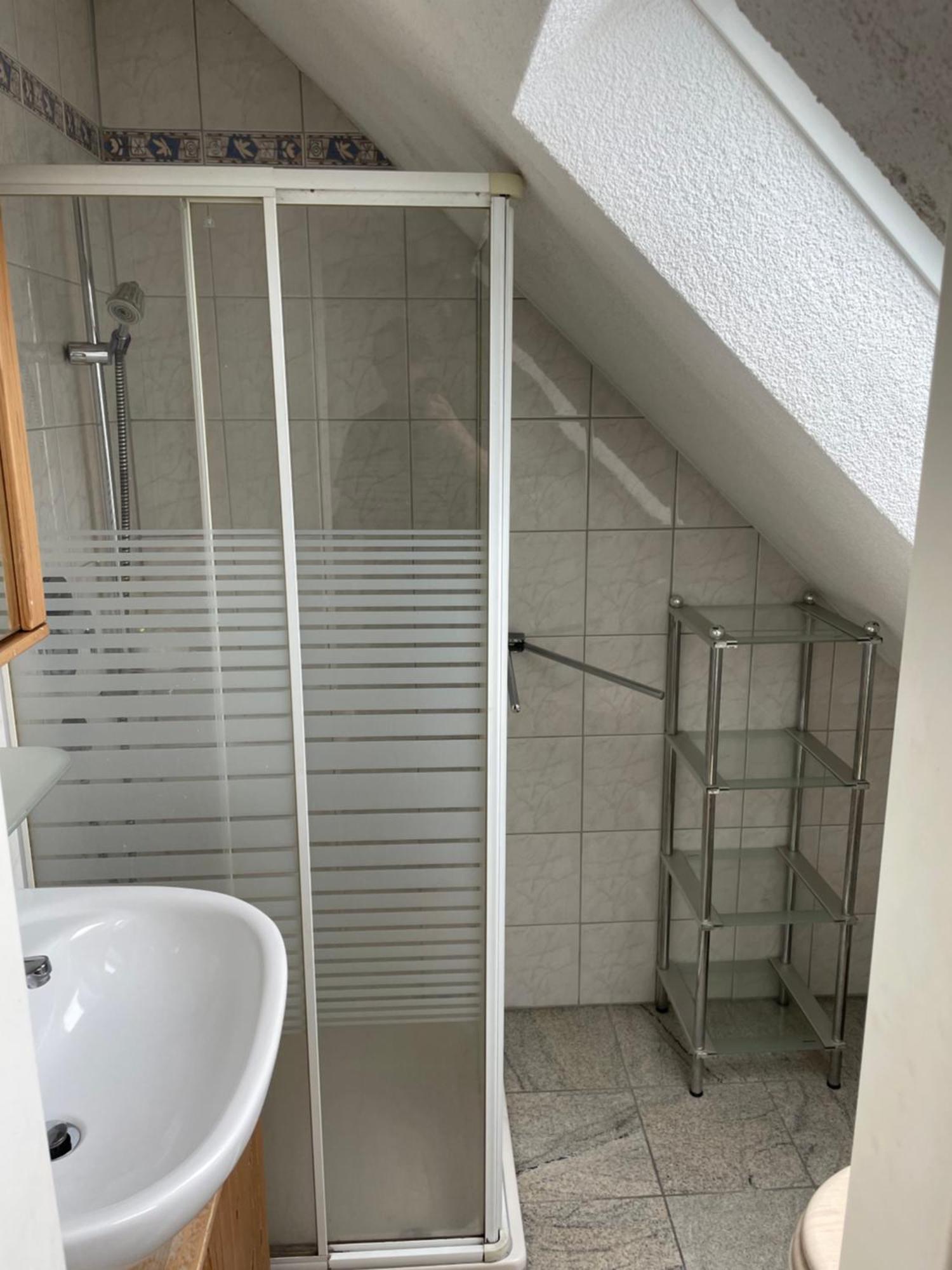 Haus Dambacher - Arbeiter-Monteurzimmer Нюртинген Экстерьер фото
