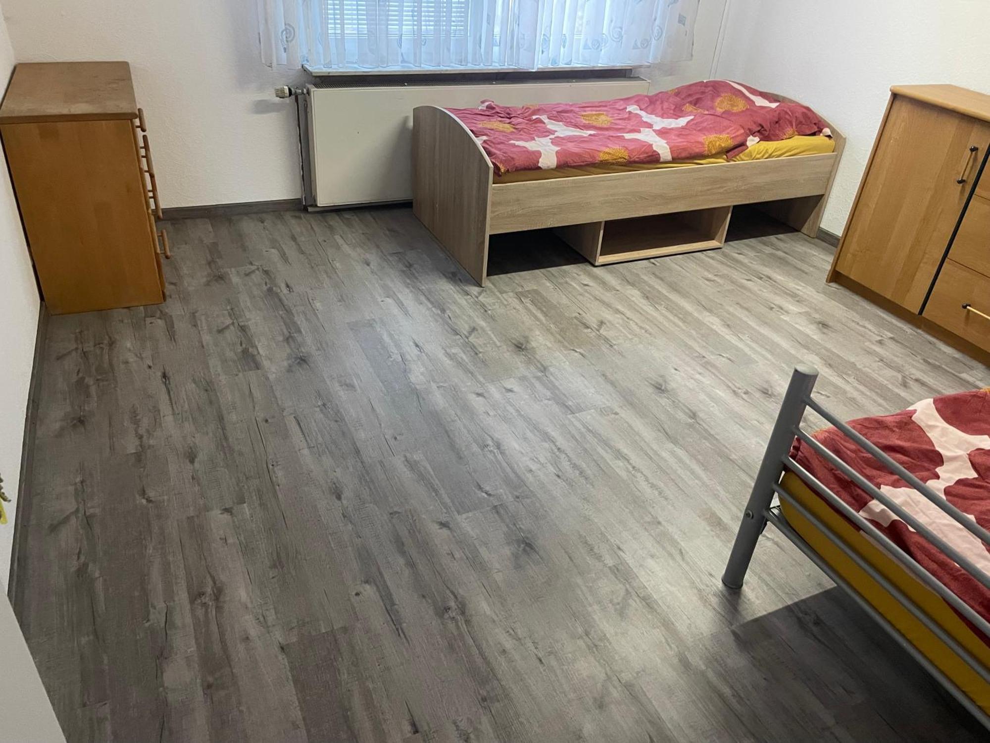 Haus Dambacher - Arbeiter-Monteurzimmer Нюртинген Экстерьер фото